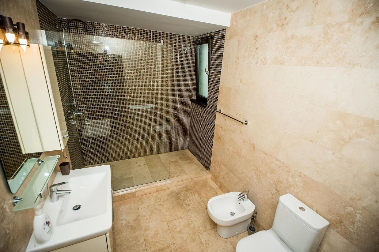 Apartament Sweet Luxury Galaţi Exterior foto